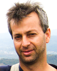 Yoni Pertzov